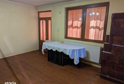 Casă cu 3 camere cu Teren 100 Mp în Ariceștii Rahtivani - 2