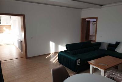 Apartament cu 3 camere decomandat, mobilat în Sub Arini - 2