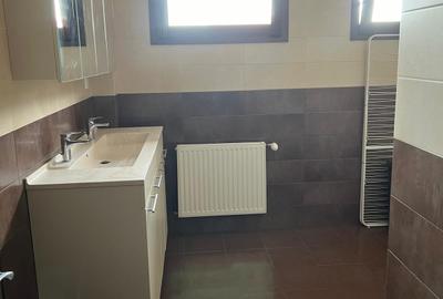 Apartament cu 3 camere decomandat în Republicii - 5