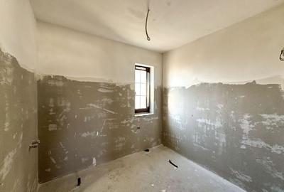 Duplex cu 3 camere, despărțit prin baie | Mosnita Noua | Valery 3 - 12