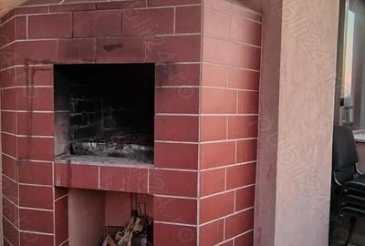 Apartament cu 4 camere decomandat în Central - 1