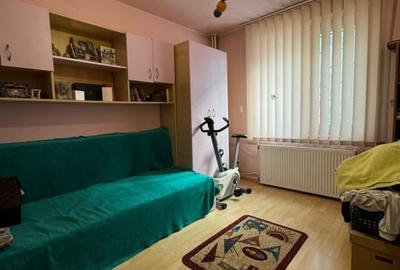 Apartament cu 4 camere semidecomandat, mobilat în Sebastian - 7