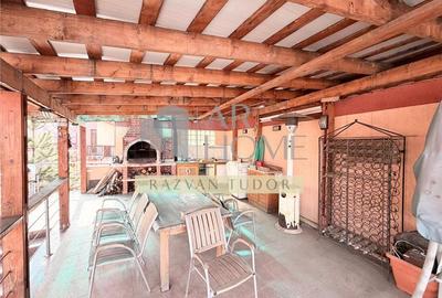 Casă individuală cu 6 camere cu Canalizare în Central - 7