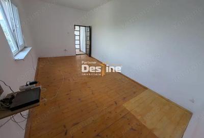 Casă cu Piscina în Stânca (Comarna) - 2