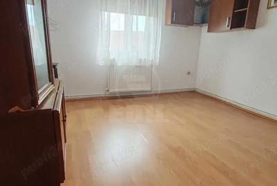 Casă cu 4 camere cu Teren 100 Mp în Central - 8