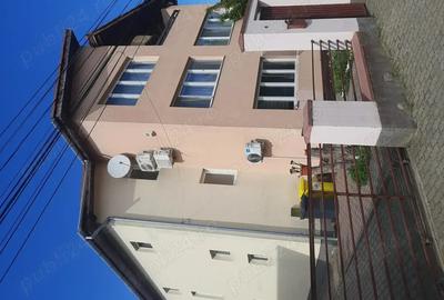 Apartament de vanzare, cu 2 camere, direct de la proprietar.
