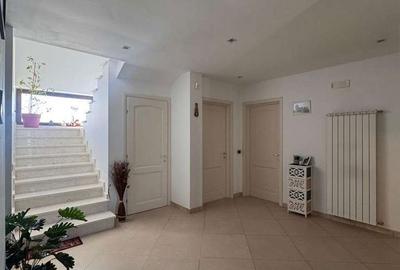 Casă cu 7 camere cu Teren 1100 Mp în Dumbrava - 4