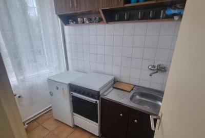 Garsoniera etaj 2 Piata lui Novac Brazda - 4