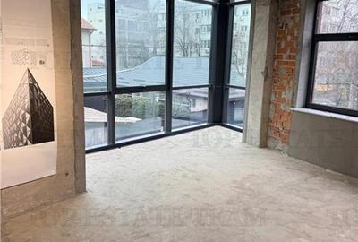 Spațiu comercial, de 697.45001220703 mp, în Floreasca - 8