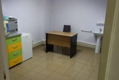 Spațiu comercial, de 20 mp, în Central - 9