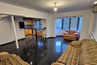 Apartament cu 3 camere, bloc 1990 - bd. Decebal piata Alb... - 4