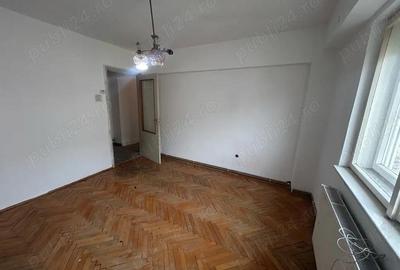 Apartament cu 3 camere decomandat în Micro 16 - 8