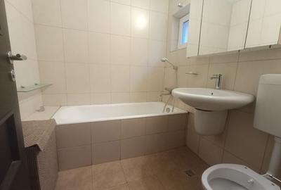 De închiriat 3 camere decomandat, 2 băi, metrou 1 Decembrie - 7