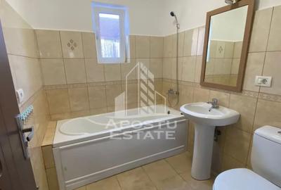 Casă cu 4 camere cu Canalizare în Aradului - 2