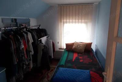 Casă cu 6 camere în Central - 1