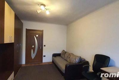 De vanzare garsoniera in zona 13 Septembrie - 2