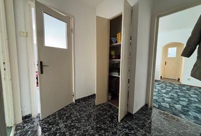 Apartament cu 3 camere semidecomandat în Platoul Izvor - 5