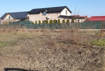 Teren în Vânători