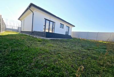 Casa parter - 3 camere  - beci - pod - 200 m de RTB - incalzire pardoseala - 2