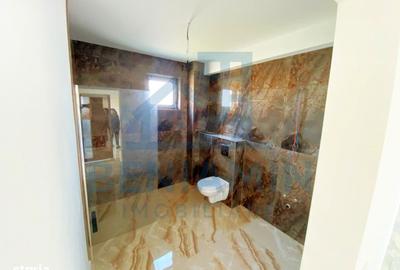 Casă cu 5 camere cu Teren 249 Mp în Central