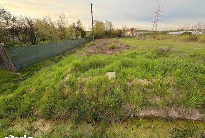 Teren de 1050 mp, în Priseaca - 1