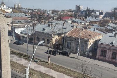 Apartament cu 2 camere decomandat în Central - 2