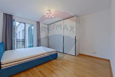 Apartament cu 3 camere semidecomandat, mobilat în Central - 9