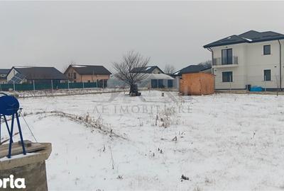 Teren de 800 mp, în Miroslava - 2
