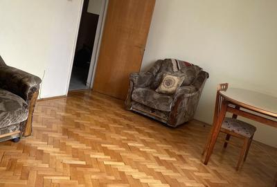 Apartament cu 4 camere decomandat în Central - 1