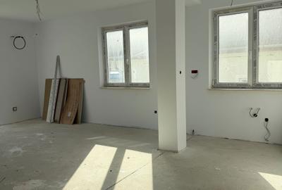 Casă cu 4 camere cu Teren 35 Mp în Bună Ziua - 2