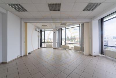 Inchiriere Spatiu Comercial - Locatie excelenta - Bld. Republicii 4, Pitesti! - 4