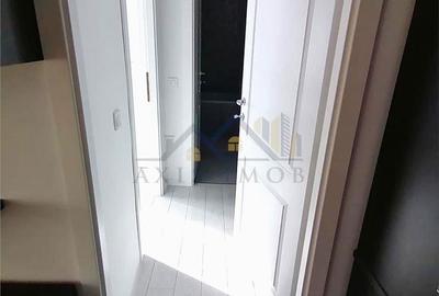 Apartament cu 2 camere semidecomandat în Micro 3 - 2