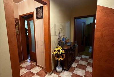 Apartament cu 4 camere decomandat, mobilat în Circumvalațiunii - 16