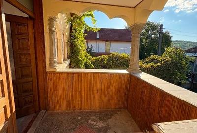 Casa Stil neoromanesc - 1