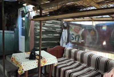 Casă cu 5 camere cu Teren 4000 Mp în Central - 10
