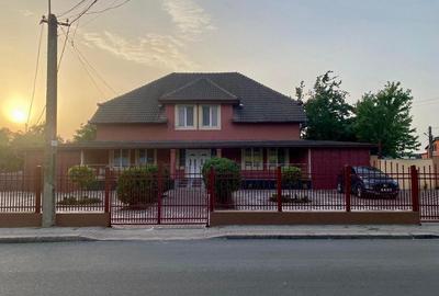 Casă cu 4 camere în Caransebeș - 1