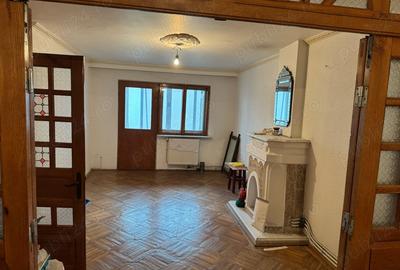 Apartament cu 4 camere decomandat în Central - 3