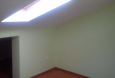Apartament cu 3 camere decomandat în Central - 3