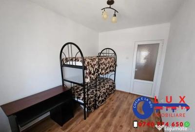 Apartament cu 3 camere decomandat în Babadag - 2