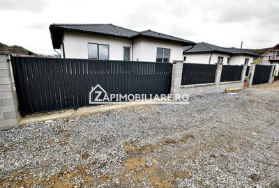 Casă la cheie  pe 1 nivel  4 cam. 2 bai ,650 mp. teren - 1