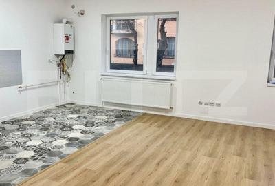 Vanzare Apartament 3 camere, 80mp utili, Zona 14 Mai - 1