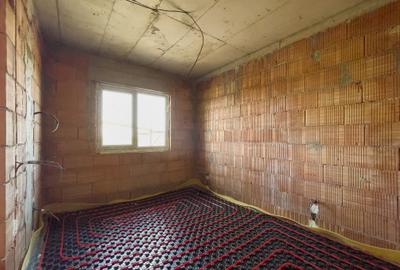 Duplex cu 4 camere cu Teren 250 Mp în Sânpetru - 5