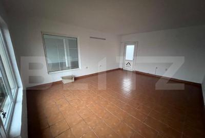 Spațiu comercial, de 55 mp, în Central - 6