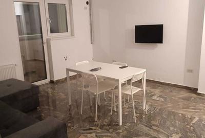Apartament cu 3 camere decomandat în Central - 2