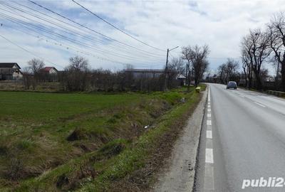 Teren de 4400 mp, în Tărtășești