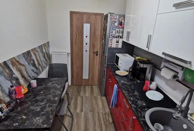 Apartament cu 3 camere decomandat în Central - 9