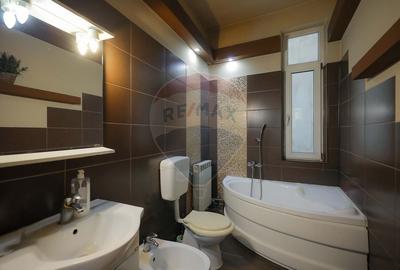 Casa / Vila cu 4 camere de vanzare Ultracentral Str. Louis Pasteur - 9