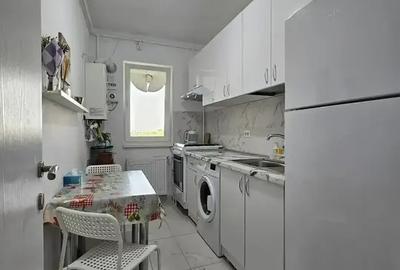 Garsonieră decomandată în Titan - 6