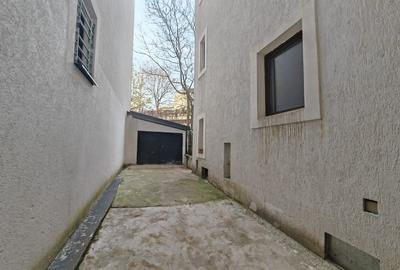 Piata Victoriei - Sf. Voievozi - Apartament 4 camere , bloc boutique consolidat - 10