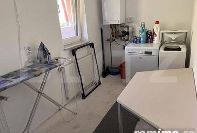 Casă cu 5 camere cu Canalizare în Central - 3